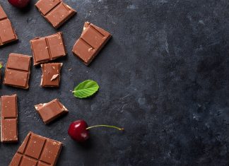 A 3-step tan removal routine to fix the most unflattering tan lines