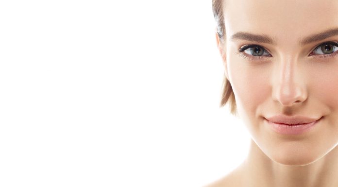 How to Hydrate Skin Naturally with Skincare Products