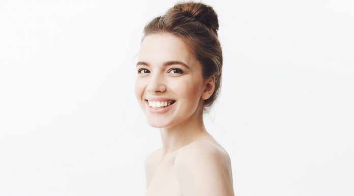 5 Things Women With Amazing Skin Regularly Do
