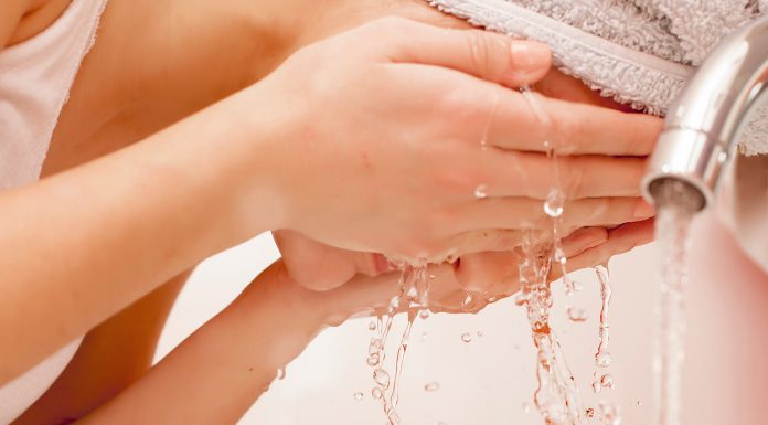 3 Simple Steps To Glowing Skin For Working Women