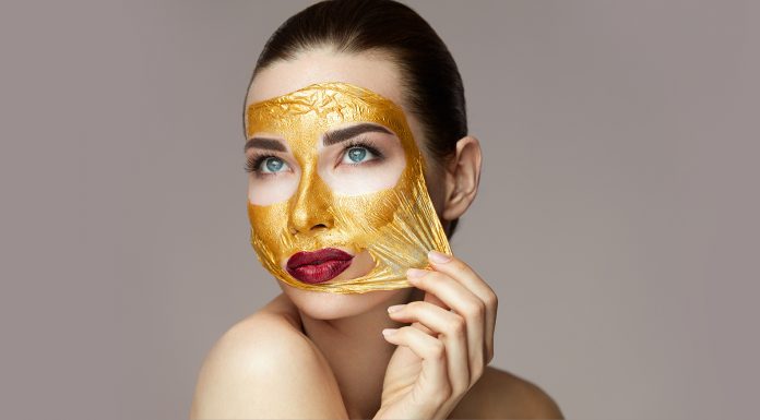 Everything You Need To Know About The Current ‘Gram Obsession – Gold Face Masks’ Golden glow peel of mask