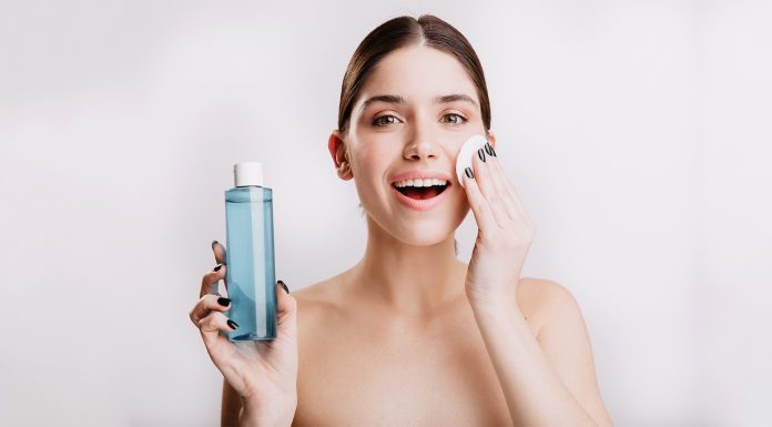 Why is Micellar Cleanser The Current Rage? Micellar Cleansing Water