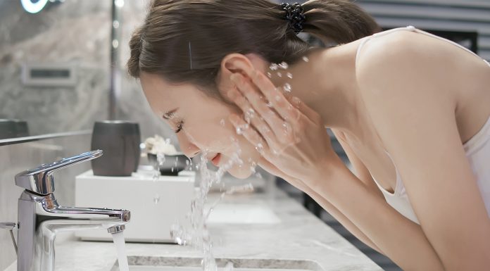 Treat Your Skin Woes With Natural Powerhouse Ingredients Face Wash for Glowing Skin