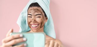 Why, How, and When To Exfoliate? A Detailed Guide On Face Scrubs
