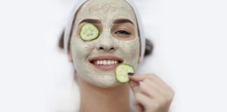 Relax & Unwind As You Pamper Your Skin With The Rejuvenating Cucumber & Aloe Vera Face Pack