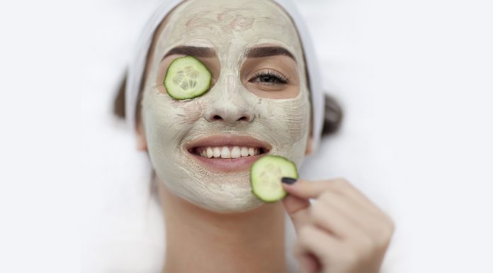 Relax & Unwind As You Pamper Your Skin With The Rejuvenating Cucumber & Aloe Vera Face Pack