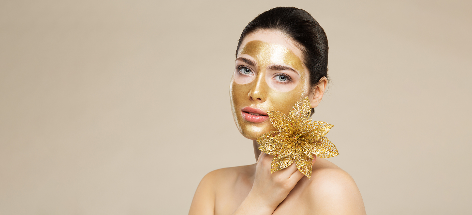 This is The Season To Be Merry With Clear Skin: Golden Glow Peel Off Mask