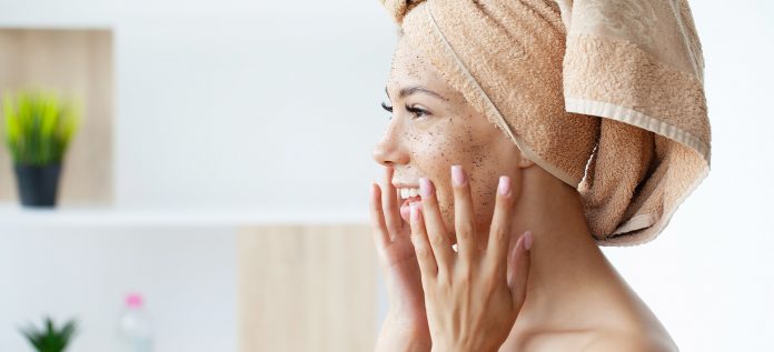 How to use Face scrub