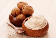 Why and How to Exfoliate Your Face in Winter? Walnut scrub