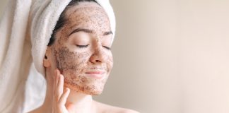 Walnut scrub : The Key to get a clean and glowing skin
