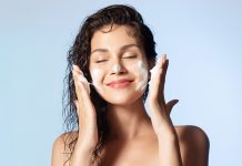 Why Face Washes Are Important in Your Skincare Routine? applying face wash