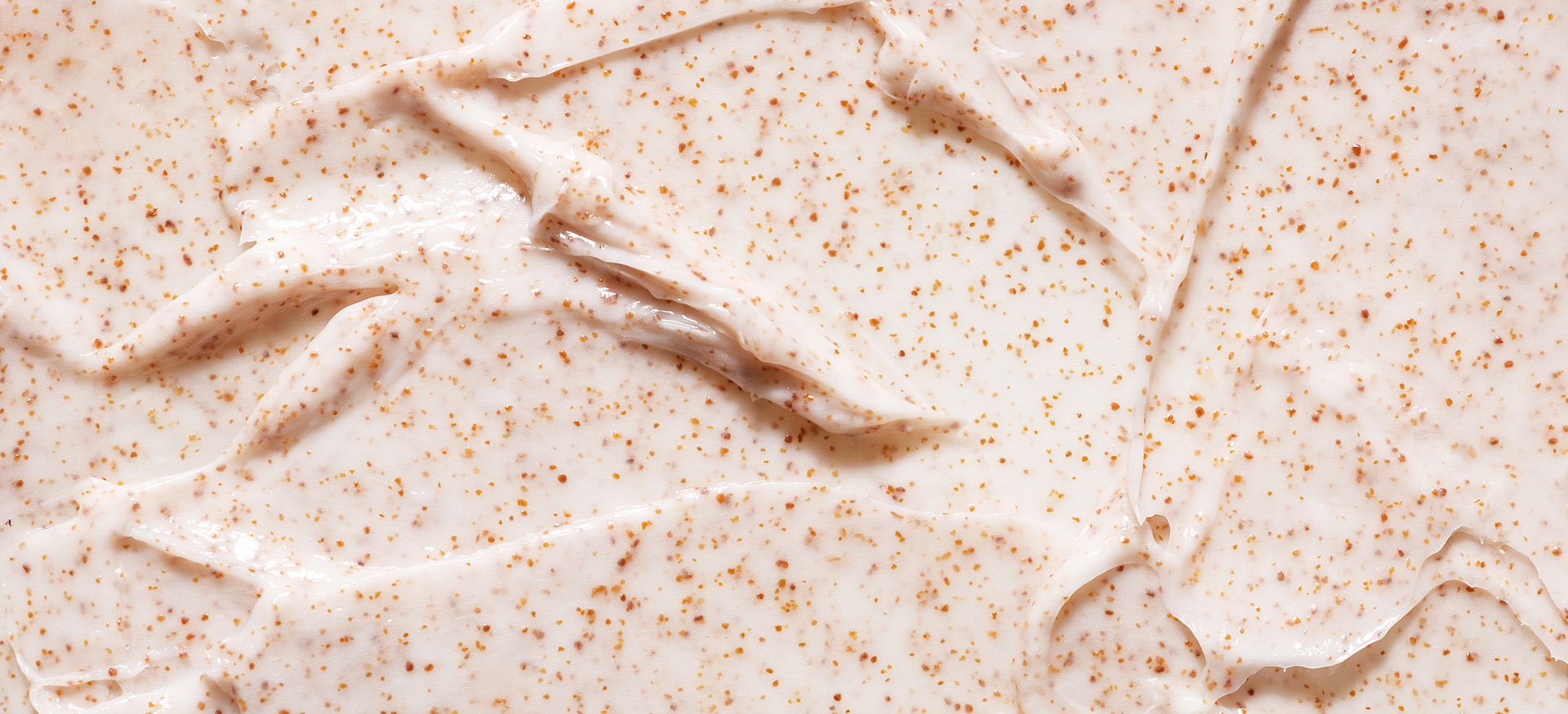 Exfoliation 101: How to Choose the Right Scrub?