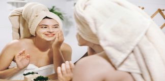 Top 6 Benefits of Apricot & Walnut for Skin