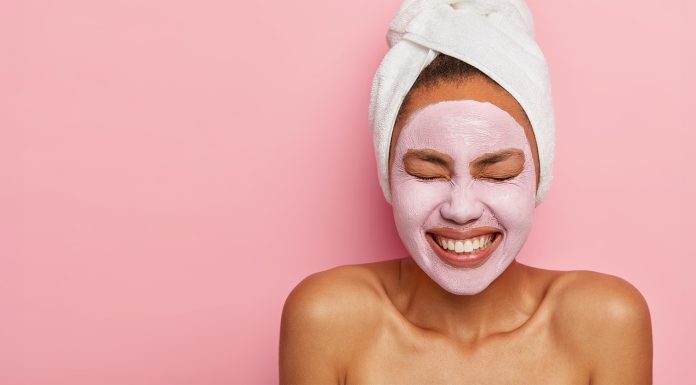 Exploring the Benefits of Pink Clay and Charcoal for Skin anti pollution face pack