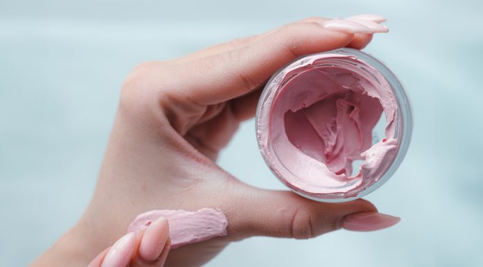 Why to Use a Pink Clay Face Mask