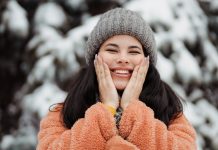 Winter Skin Care Routine to Keep Skin Healthy & Hydrated  Winter Skin Care Routine to Keep Skin Healthy
