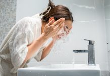 How to Wash Your Face the Right Way: A Step-by-Step Guide