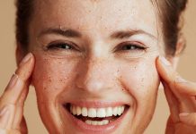 Exfoliation 101: How to Choose the Right Face Scrub?