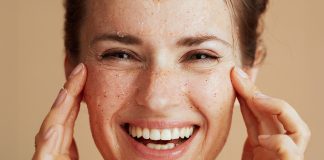 Exfoliation 101: How to Choose the Right Face Scrub?